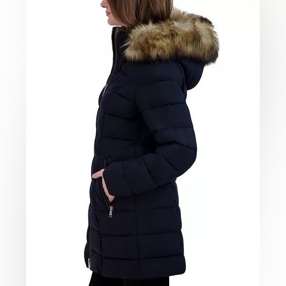 Women's Stretch Faux-Fur Trim Hooded Puffer Coat - Laundry by Shelly Segal - Picture 8 of 8